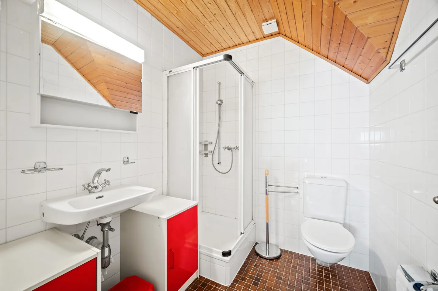 Schönes und geräumiges Familienhaus mit Aussicht - Foto 14 von 22