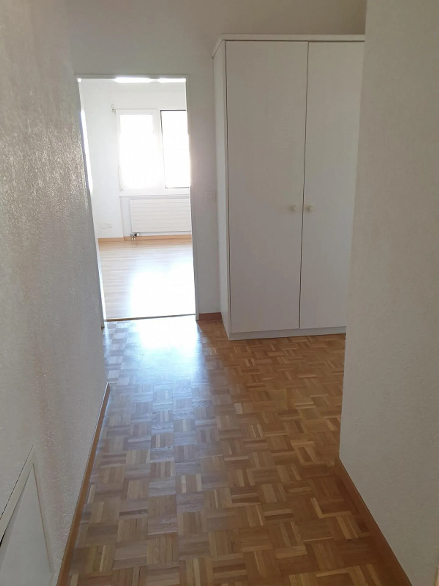 Appartamento soleggiato di 4 ½ stanze - Foto 4 di 7