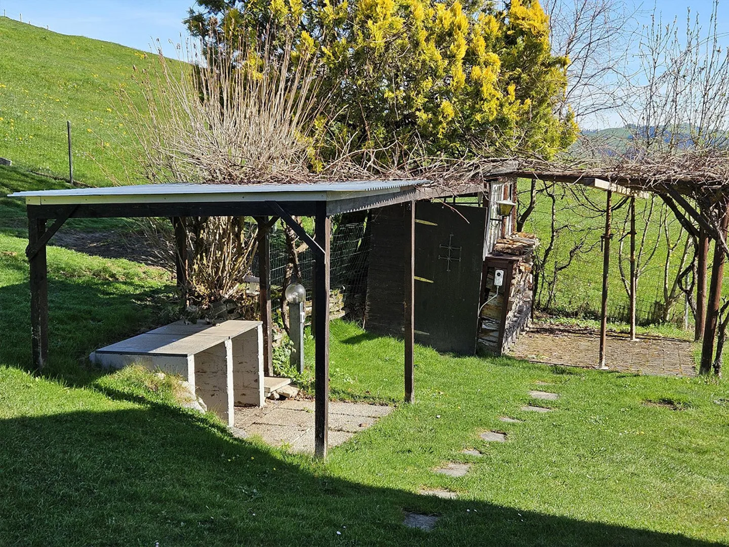 Maison individuelle dans un emplacement pittoresque, ensoleillé et calme - Photo 2 sur 29