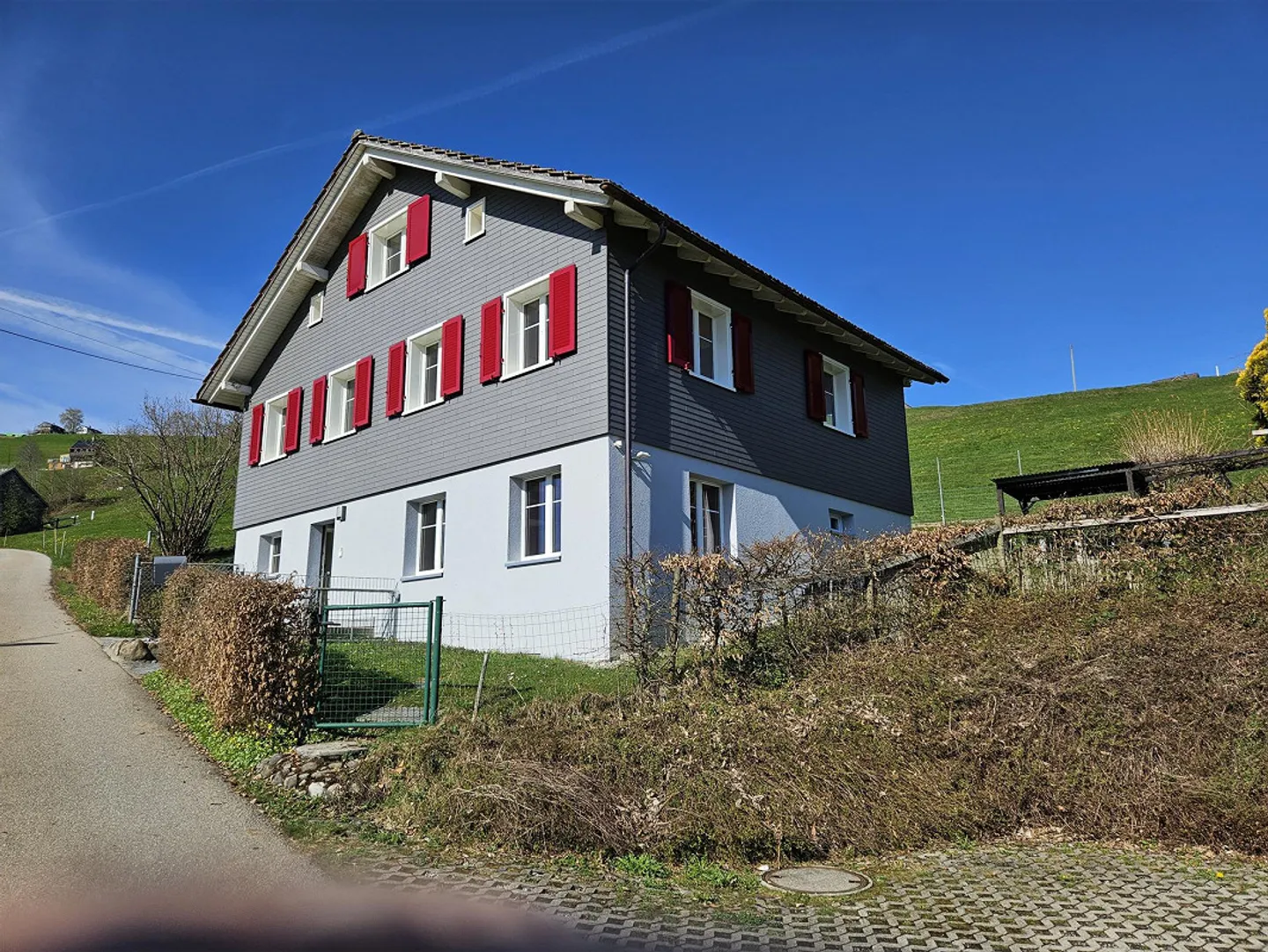 Maison individuelle dans un emplacement pittoresque, ensoleillé et calme - Photo 4 sur 29