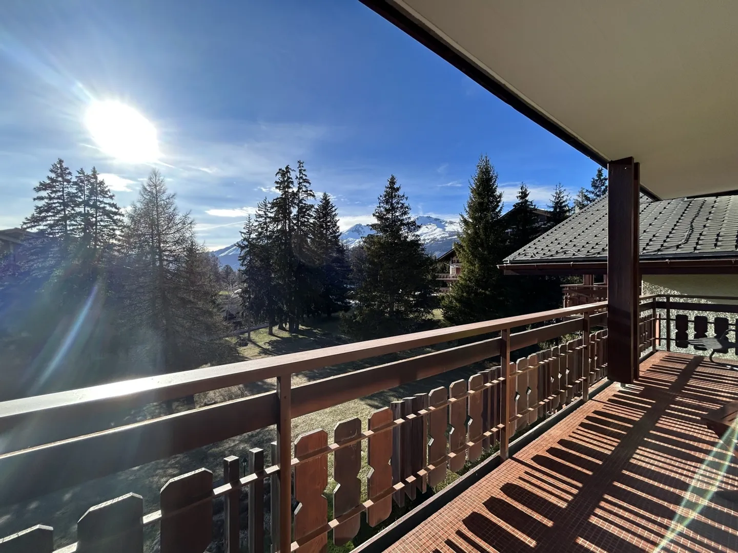 LOC 122 - SAINT REGIS - Foto 1 di 15