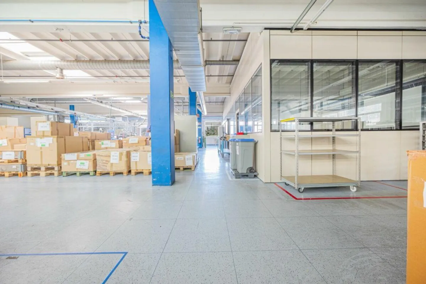 Ampio Spazio Commerciale a Mendrisio - Foto 8 di 19