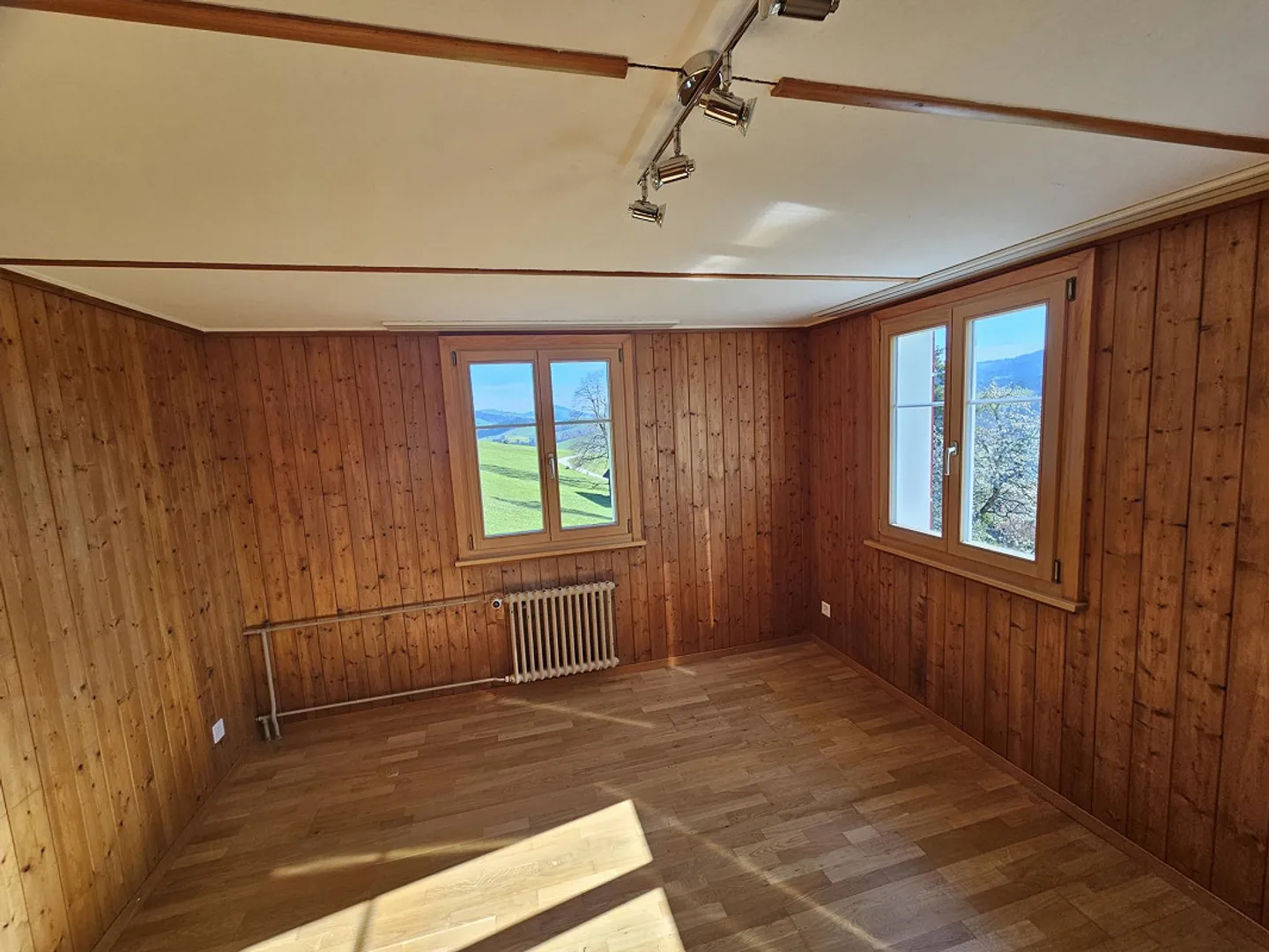 Maison individuelle dans un emplacement pittoresque, ensoleillé et calme - Photo 24 sur 29