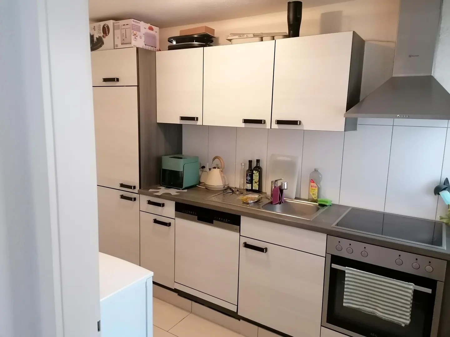 Appartamento luminoso e ben curato di 3,5 locali con balcone - Foto 2 di 7