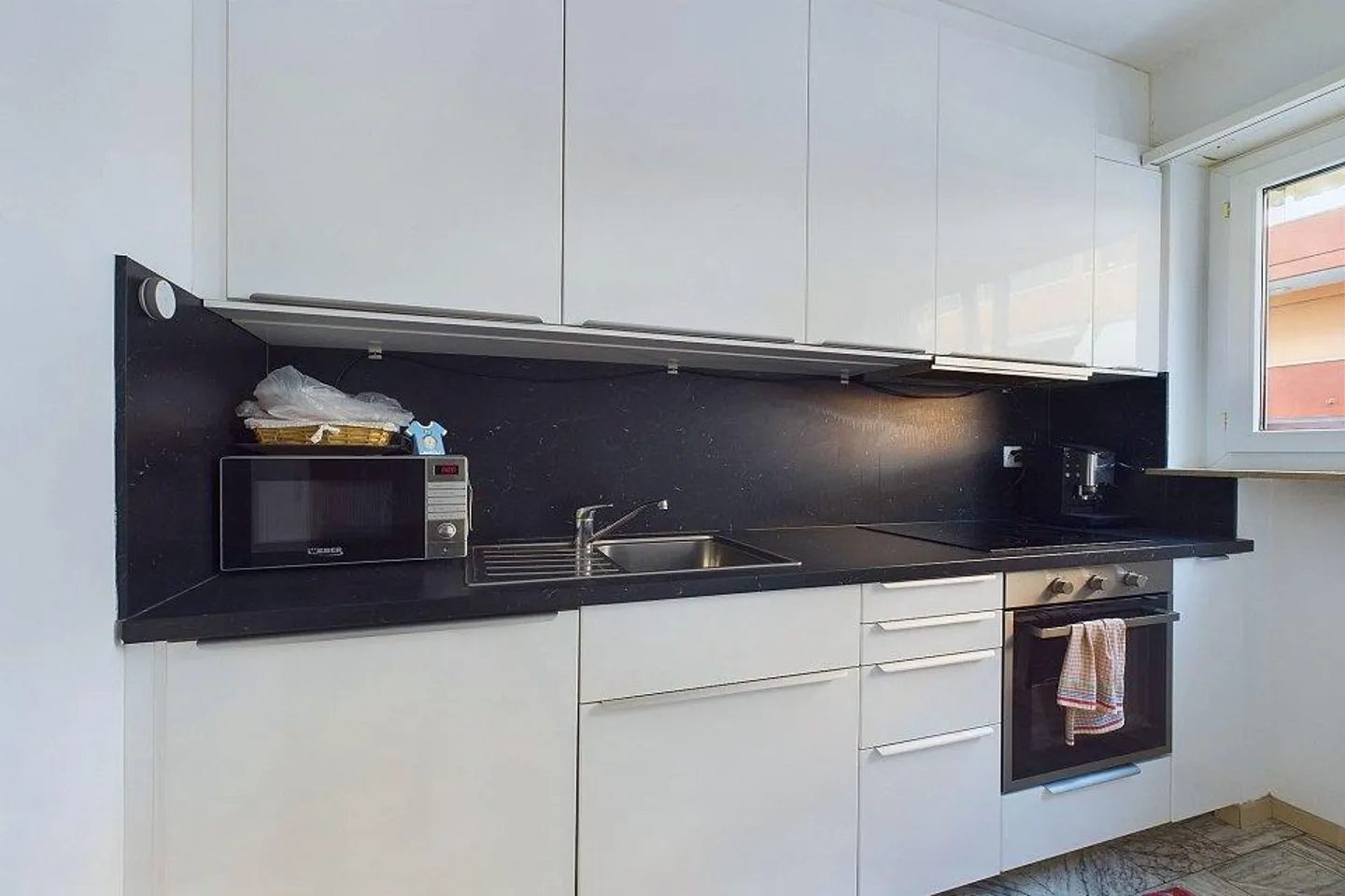 Furnished apartment for sale - Photo 4 of 13