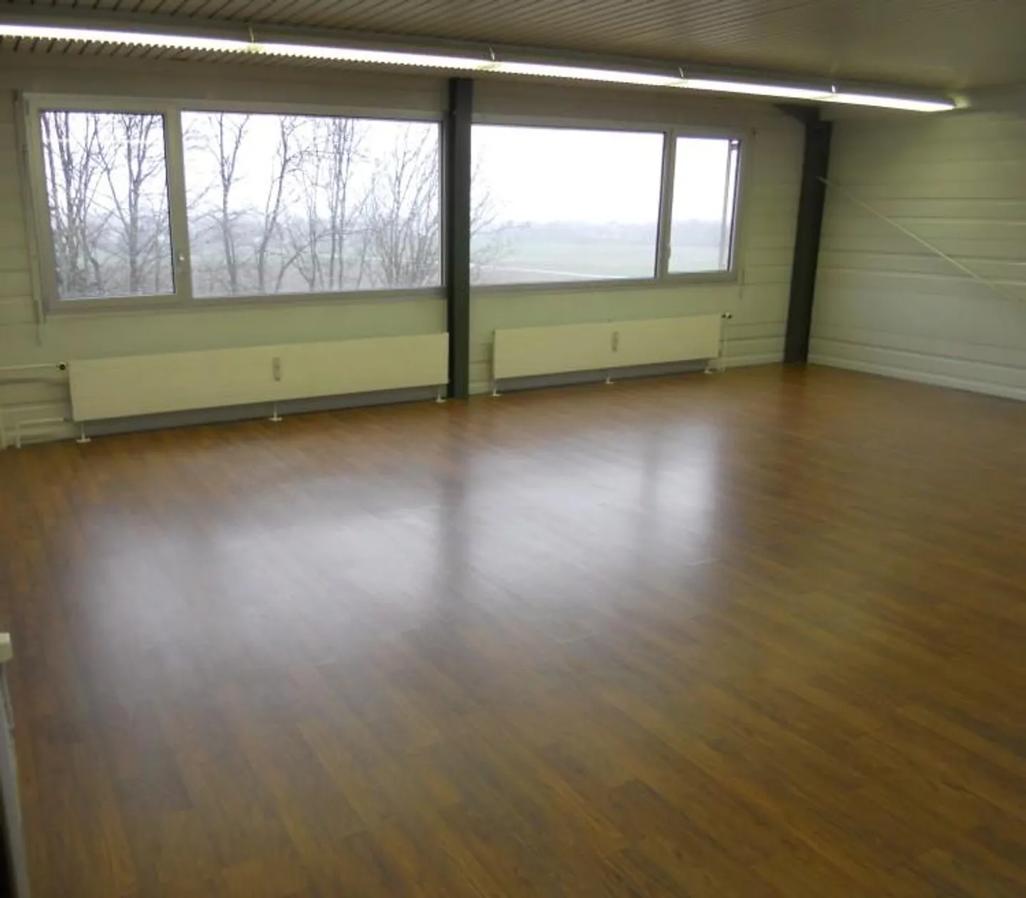 Hai bisogno di un laboratorio, di uno spazio di stoccaggio o di un'area adatta... - Foto 1 di 4