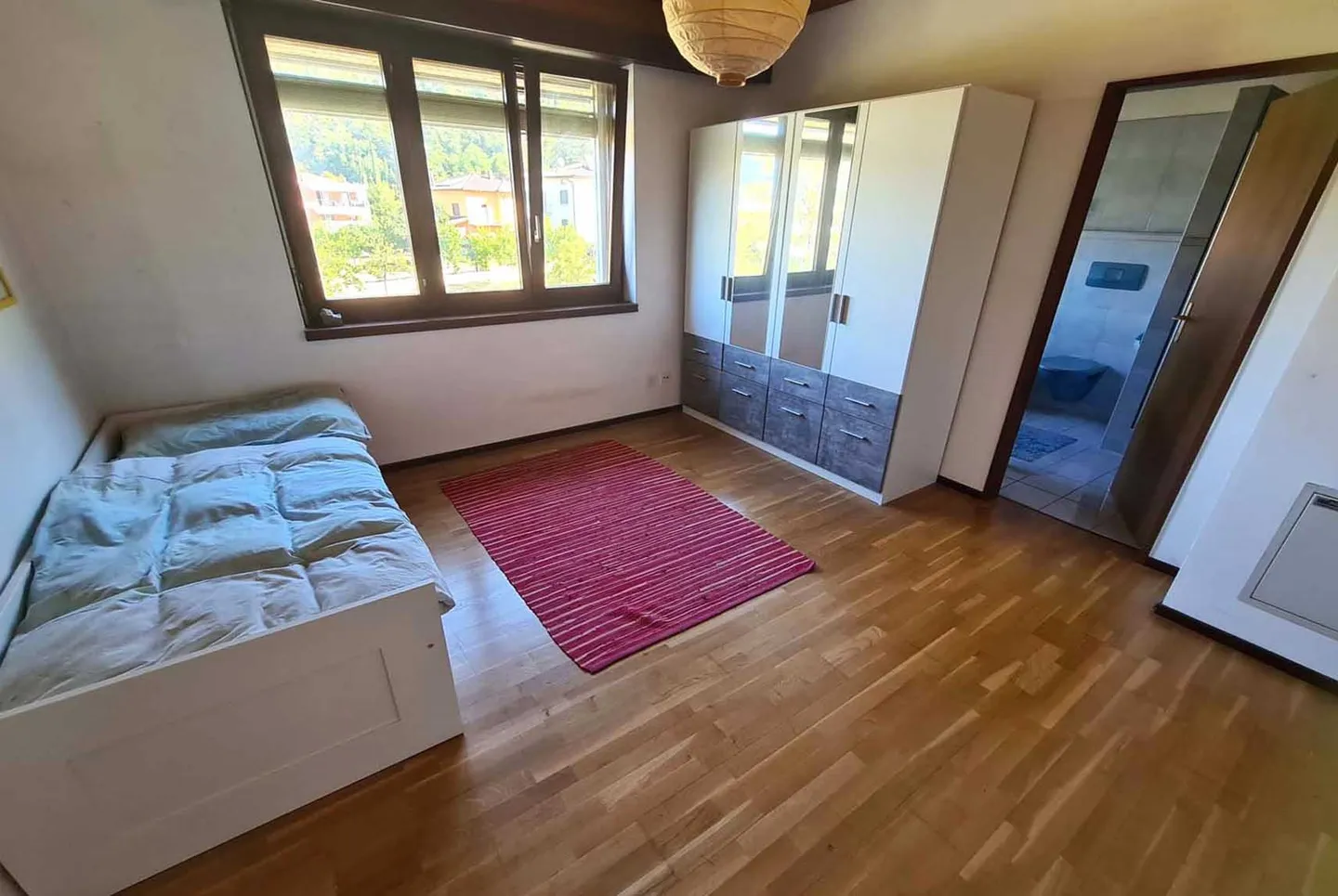 SPLENDIDA CASA GEMELLA 5.5 LOCALI IMMERSA NEL VERDE A MELANO - Foto 8 di 10