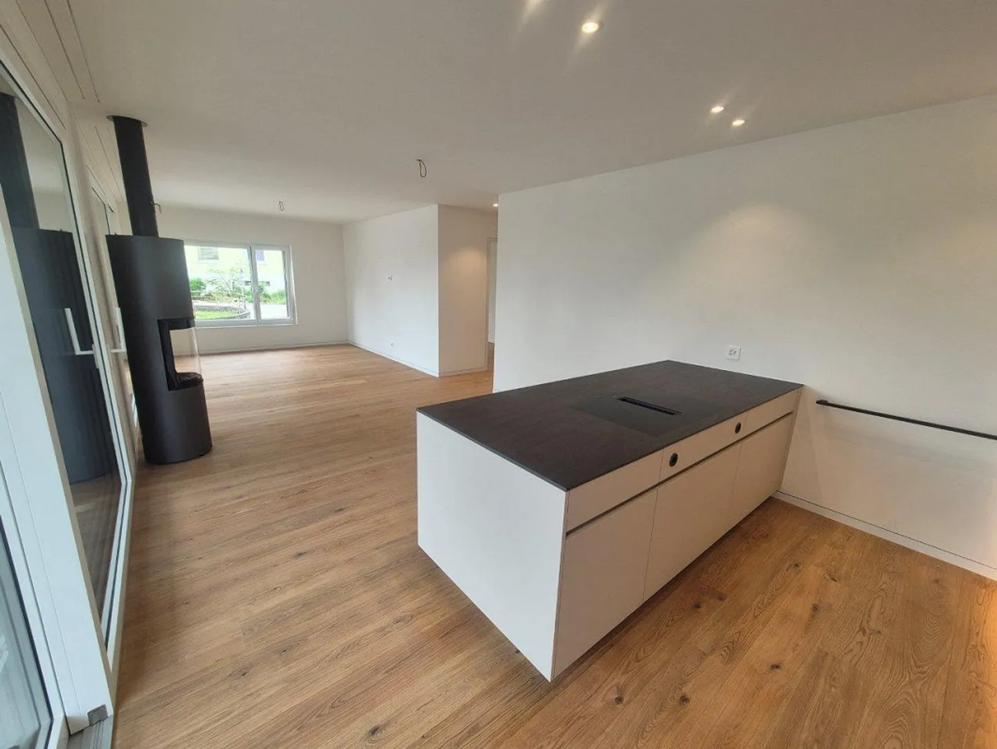 Appartamento di 3,5 stanze al piano terra / Prima occupazione con standard di proprietà - Foto 4 di 13