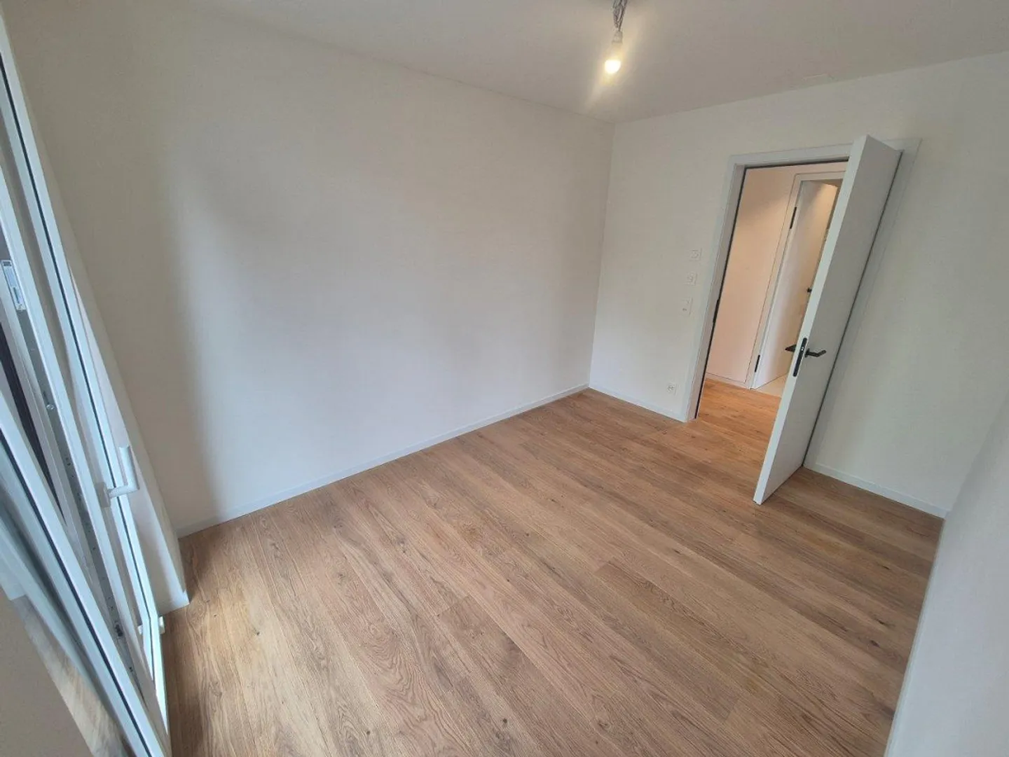 Appartamento di 3,5 stanze al piano terra / Prima occupazione con standard di proprietà - Foto 11 di 13