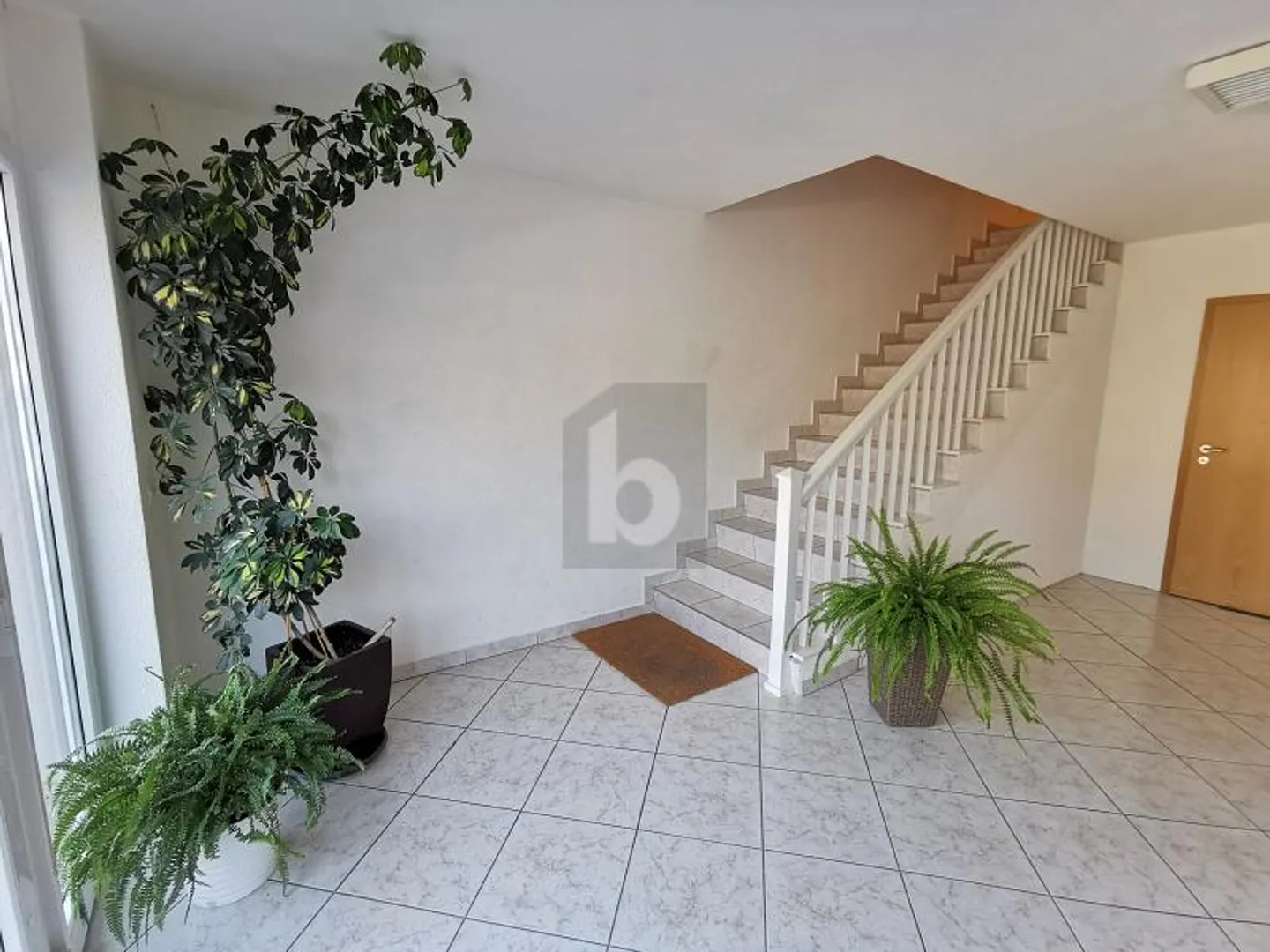 Bright Office Space in Zwingen - Photo 3 of 5