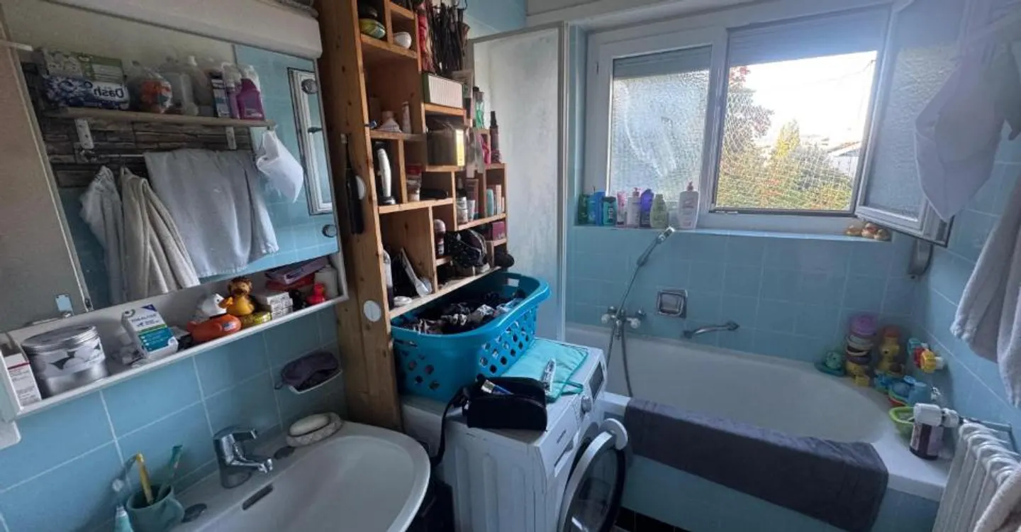 Bright 3-room apartment with balcony on the 2nd floor - Photo 3 of 7