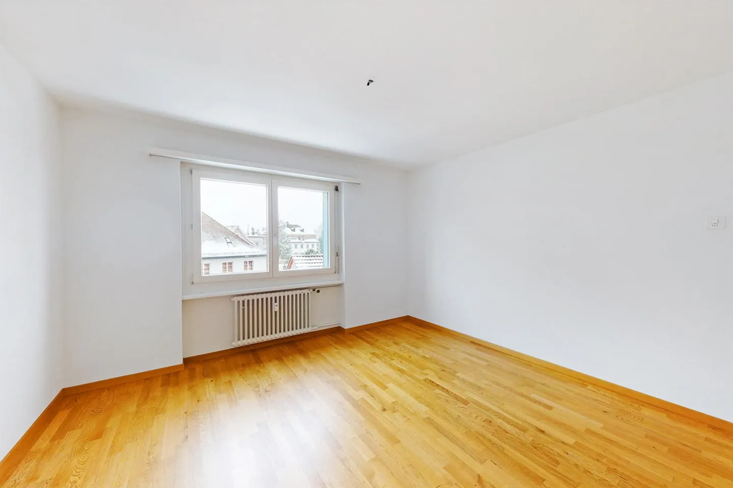 Cozy 4-Room Apartment in Wil - Photo 5 of 6