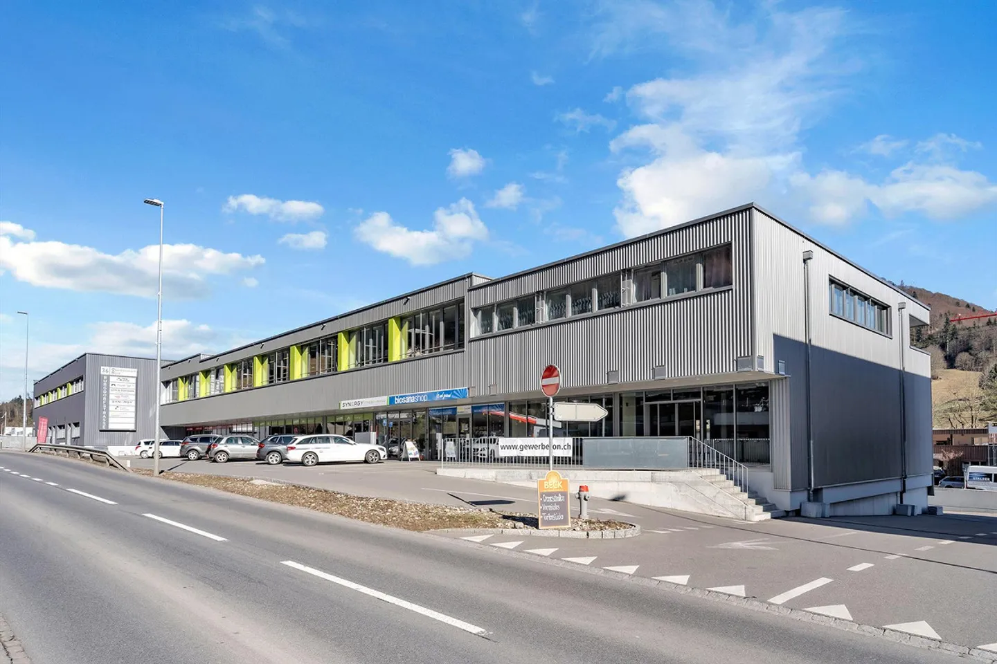 Vielseitige Gewerbefläche - Foto 2 von 13