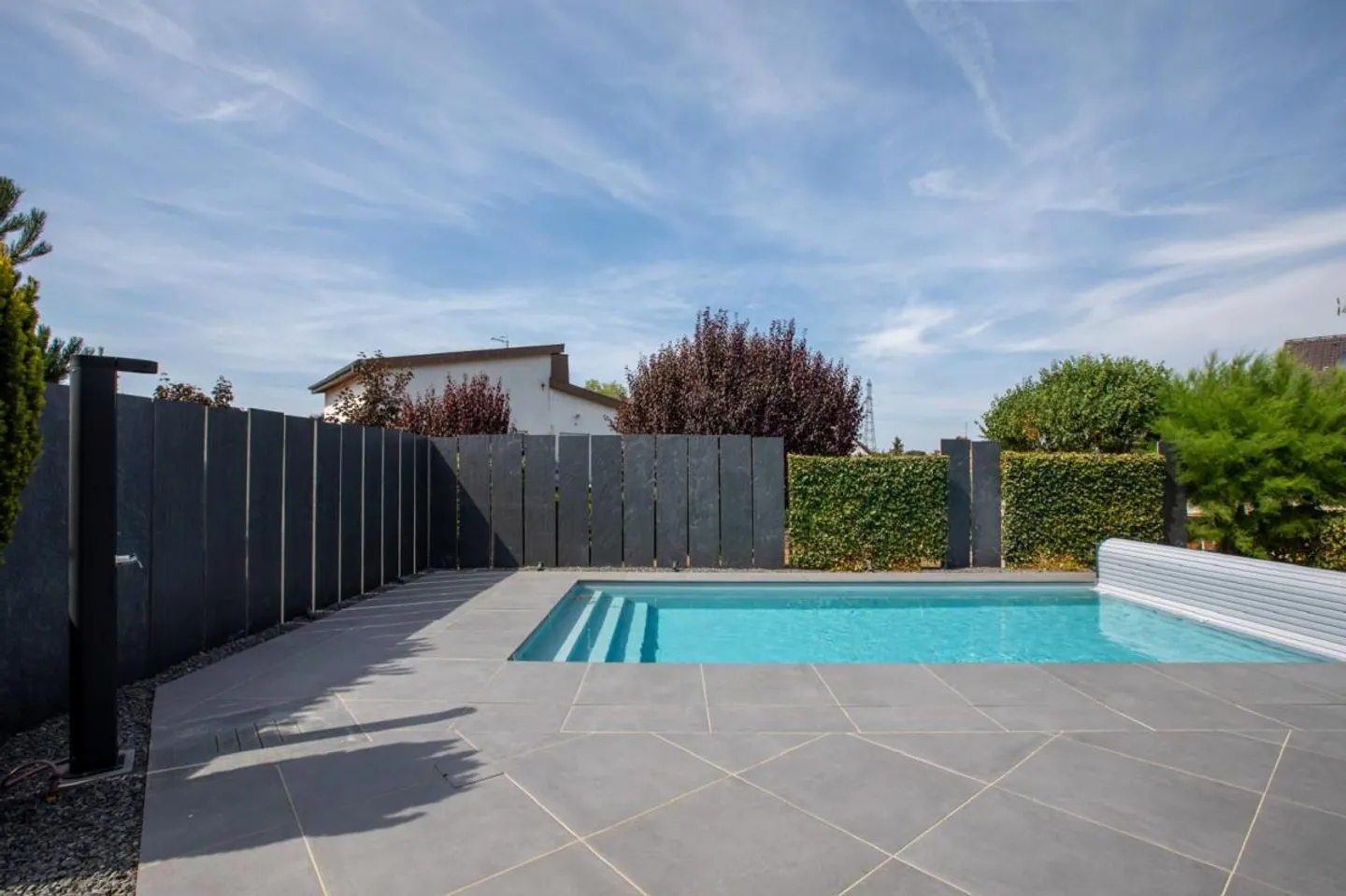 Exceptional villa with pool at the gates of Basel, in France - Photo 8 of 8