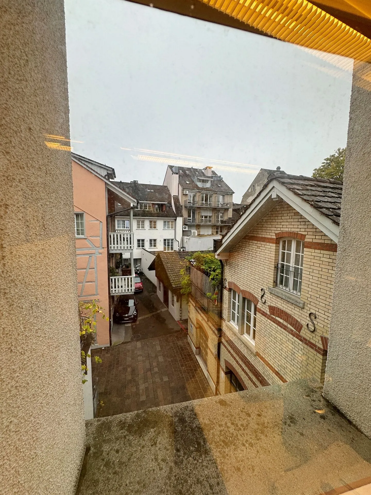 Ufficio proprio nel cuore della città vecchia di Winterthur Copia - Foto 8 di 10