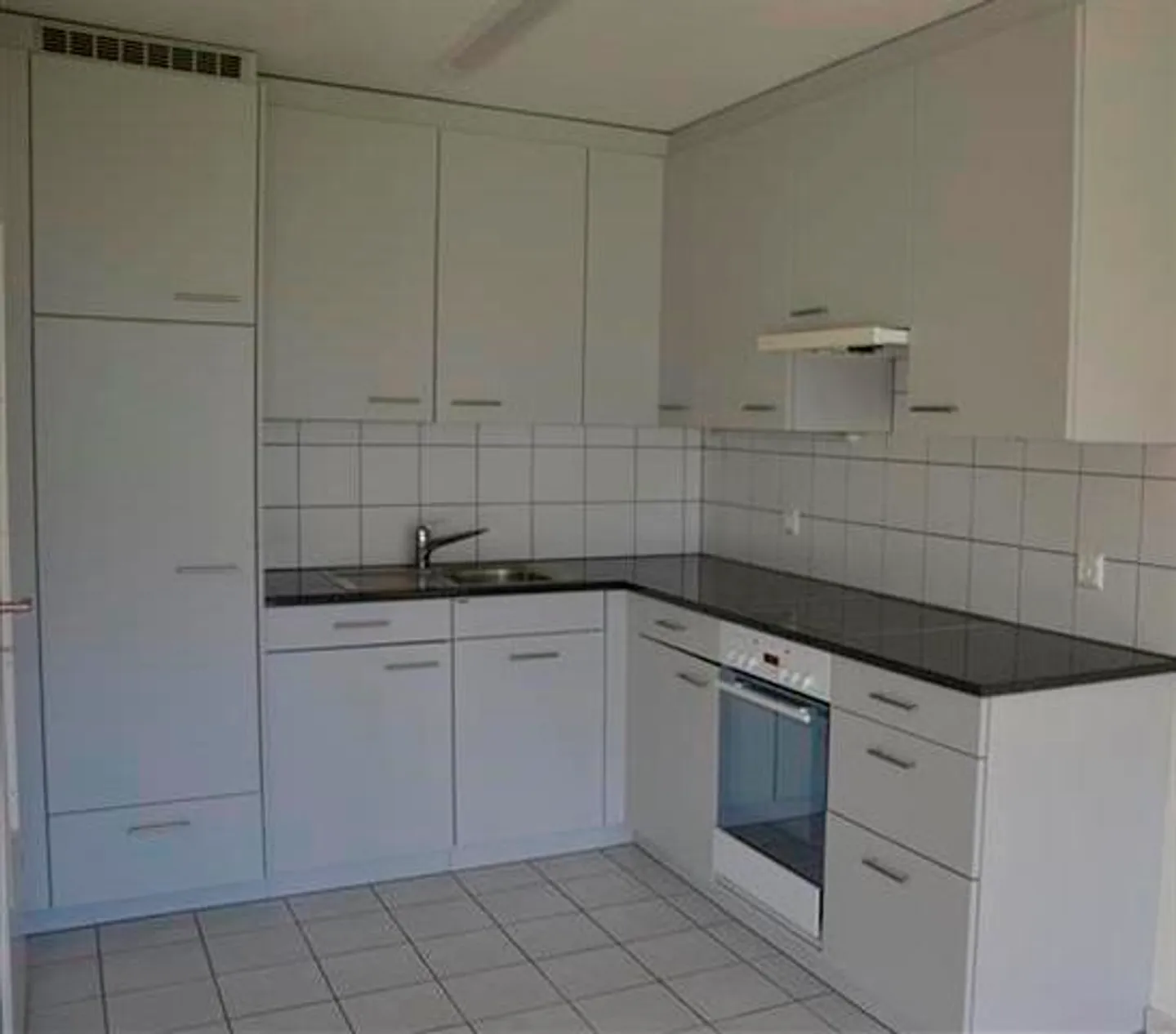 Appartement 2.5 pièces - Photo 2 sur 7