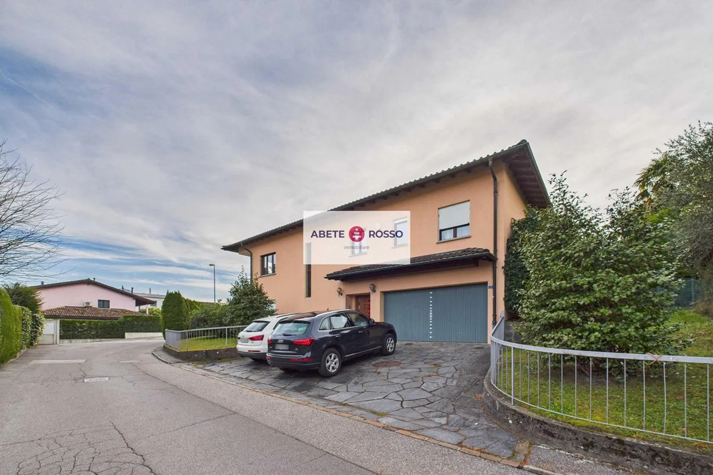Appartamento con giardino privato in un'area residenziale esclusiva. - Foto 16 di 16