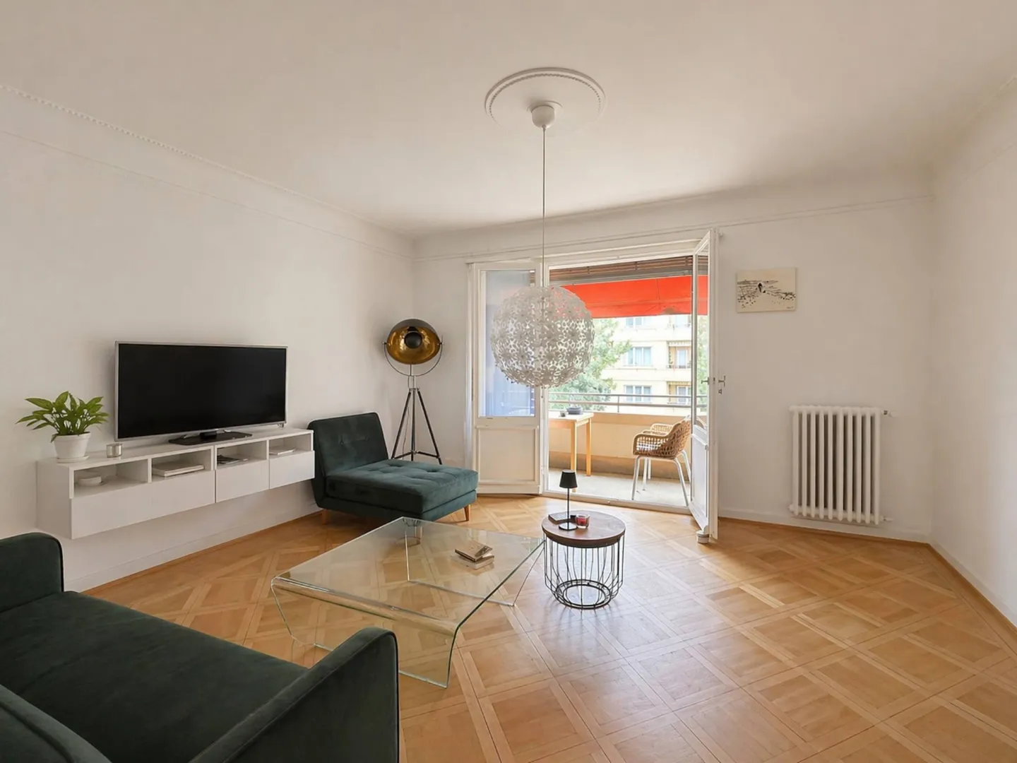 2.5 Room Apartment - Photo 1 of 5