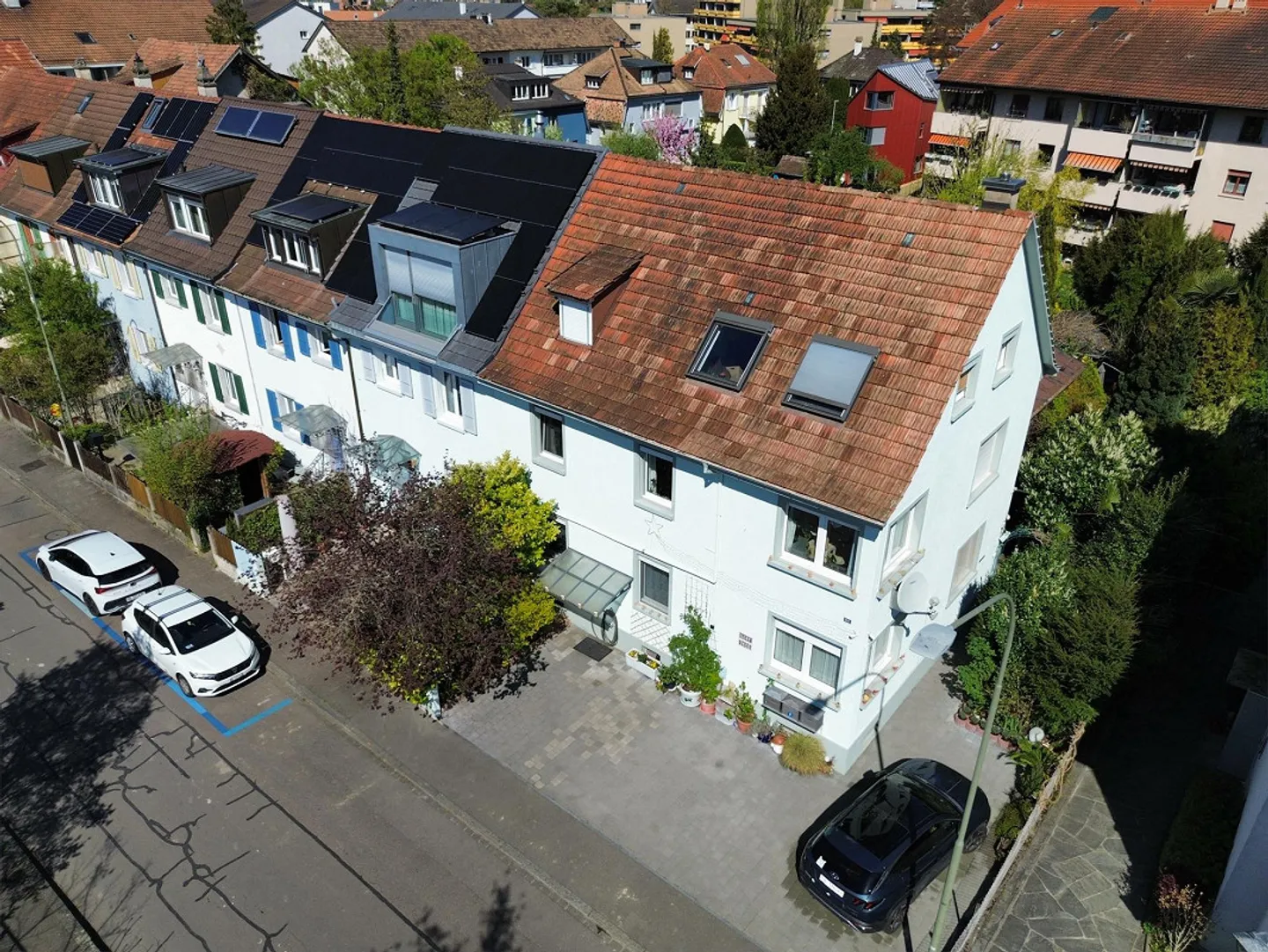 Charmantes Mehrfamilienhaus - Foto 1 von 26