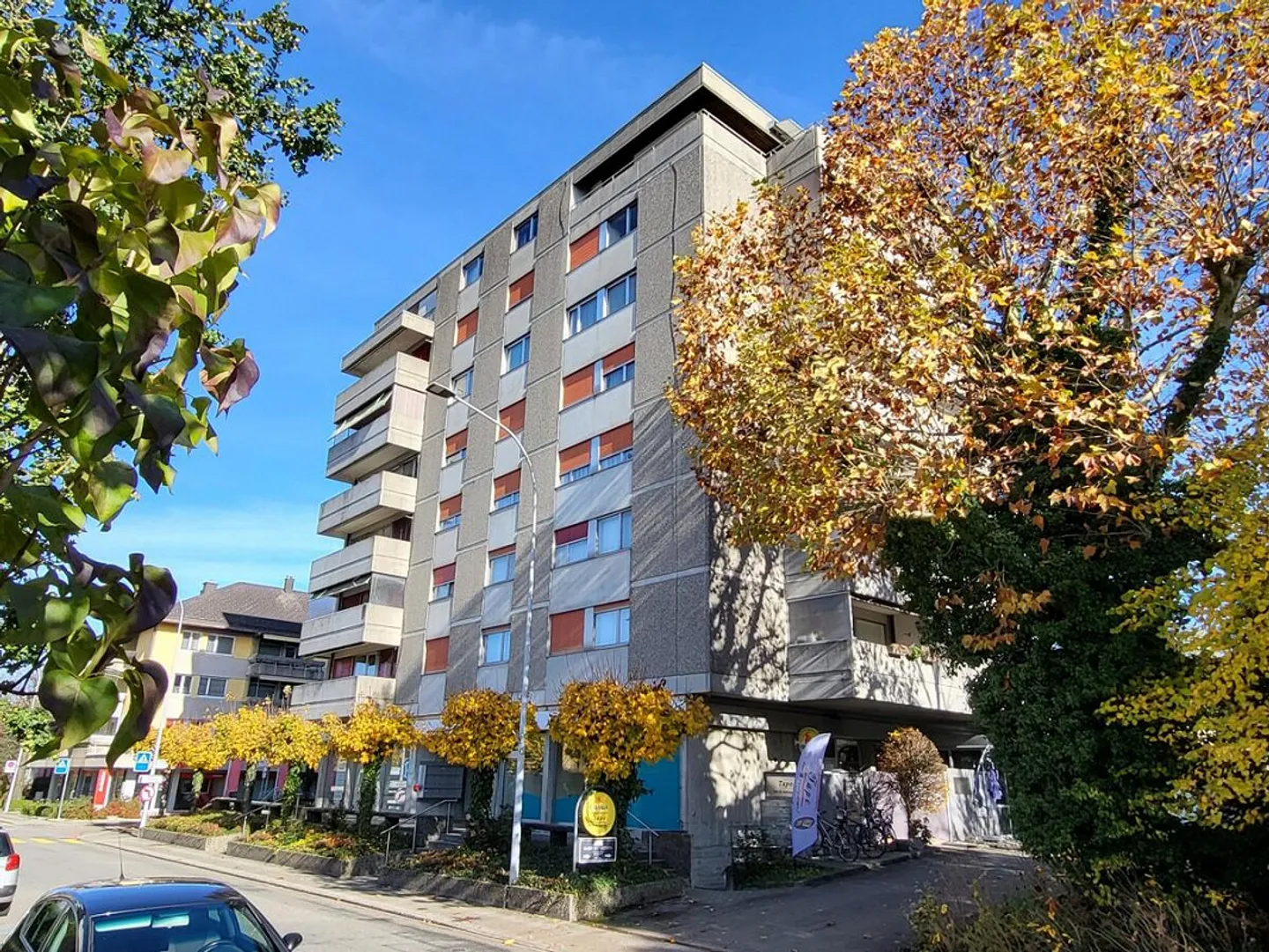 Ampio appartamento attico di 5,5 locali con vista panoramica e privacy - Foto 2 di 14