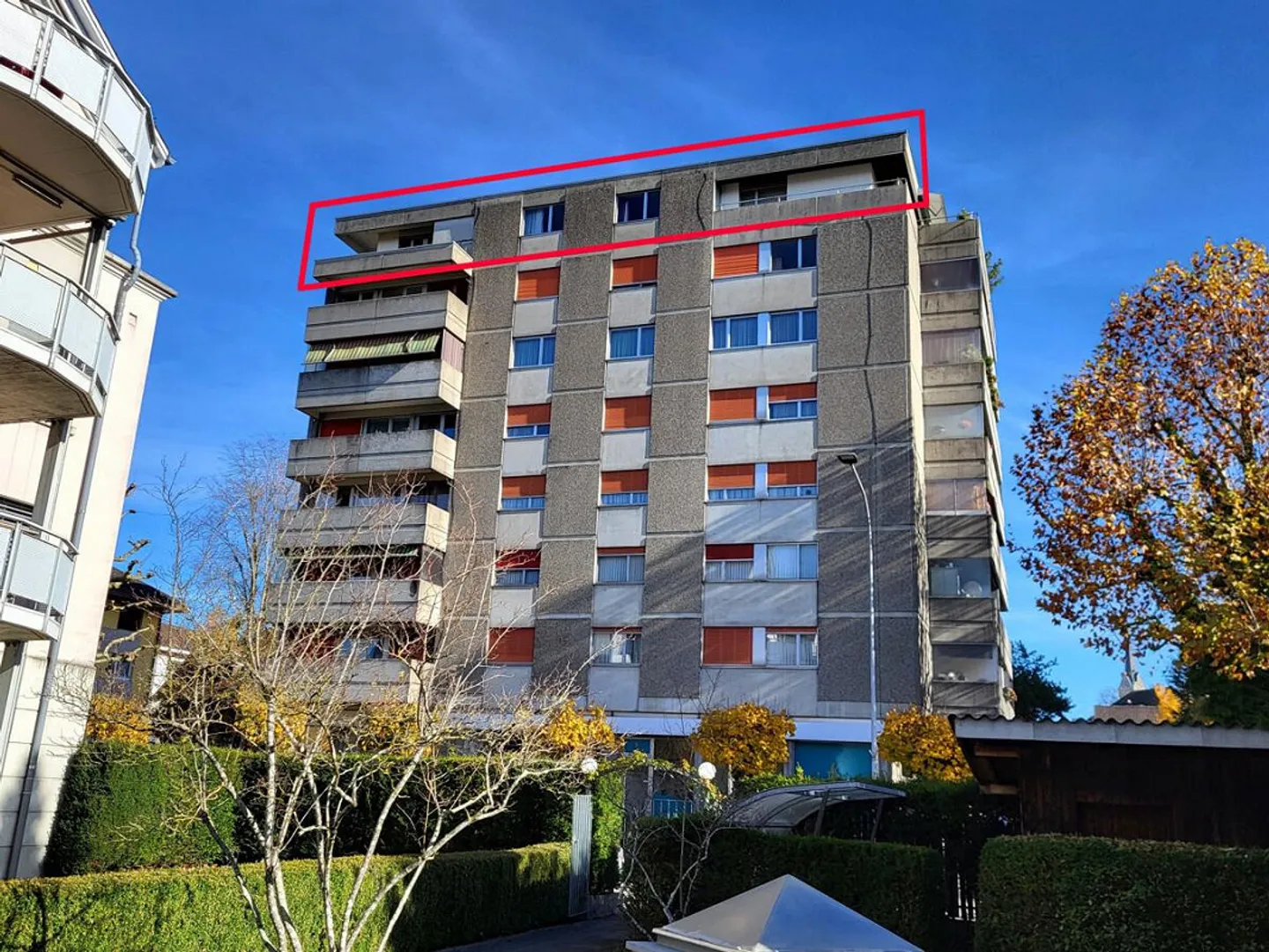 Ampio appartamento attico di 5,5 locali con vista panoramica e privacy - Foto 3 di 14