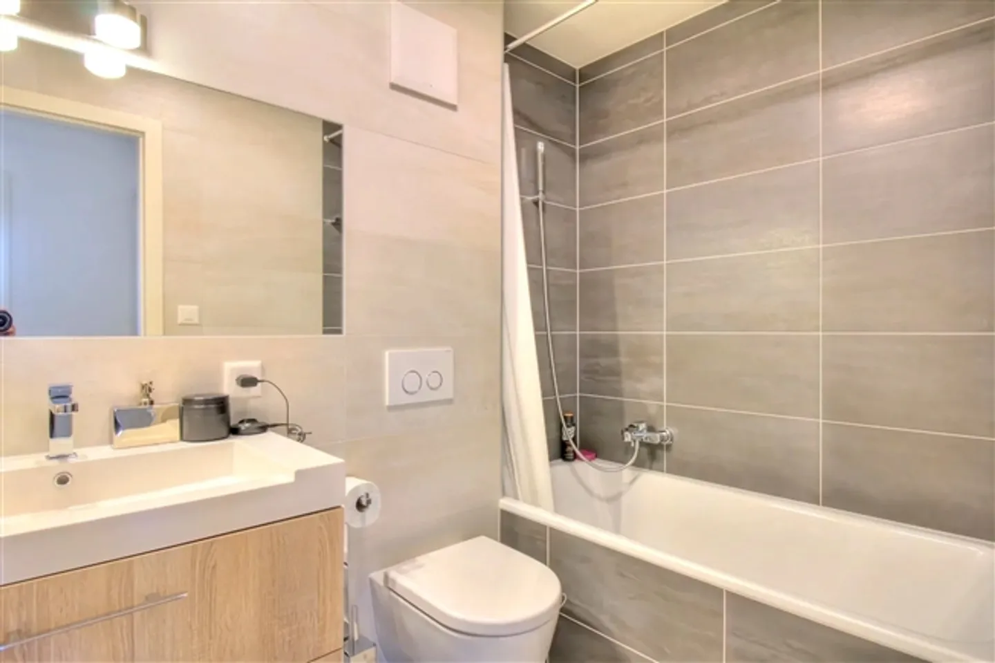 Bellissimo appartamento duplex in una zona residenziale - Foto 8 di 9