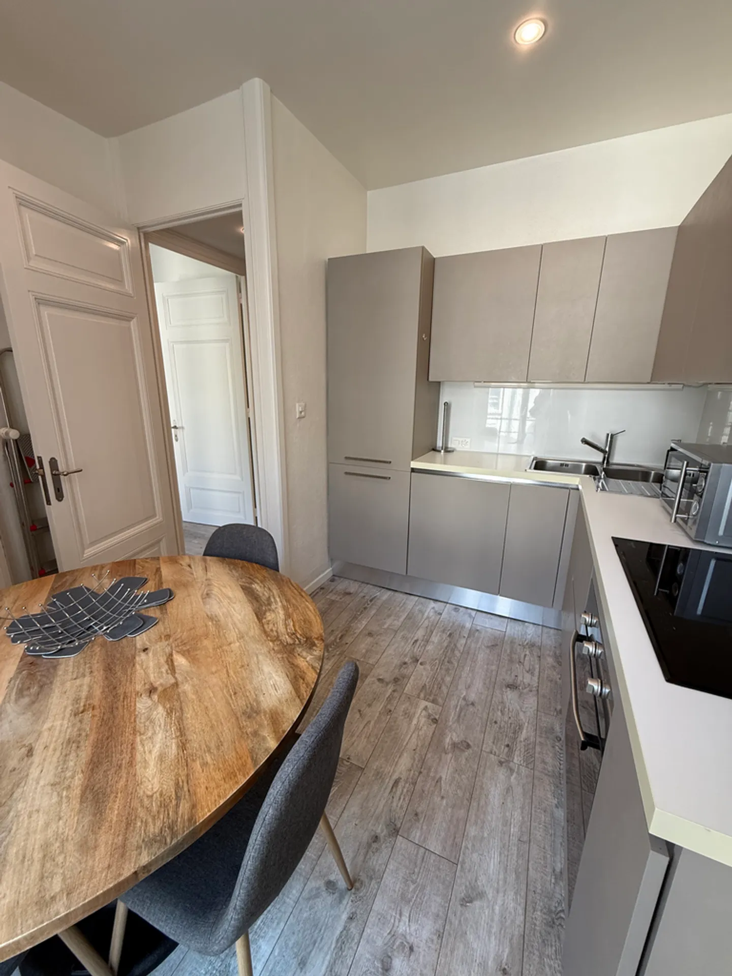 In affitto appartamento arredato in un contesto eccezionale a Territet - Foto 2 di 8