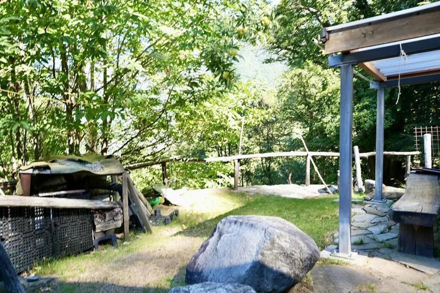 Rustique de 2 pièces avec patio et belle vue sur le lac - Photo 9 sur 17