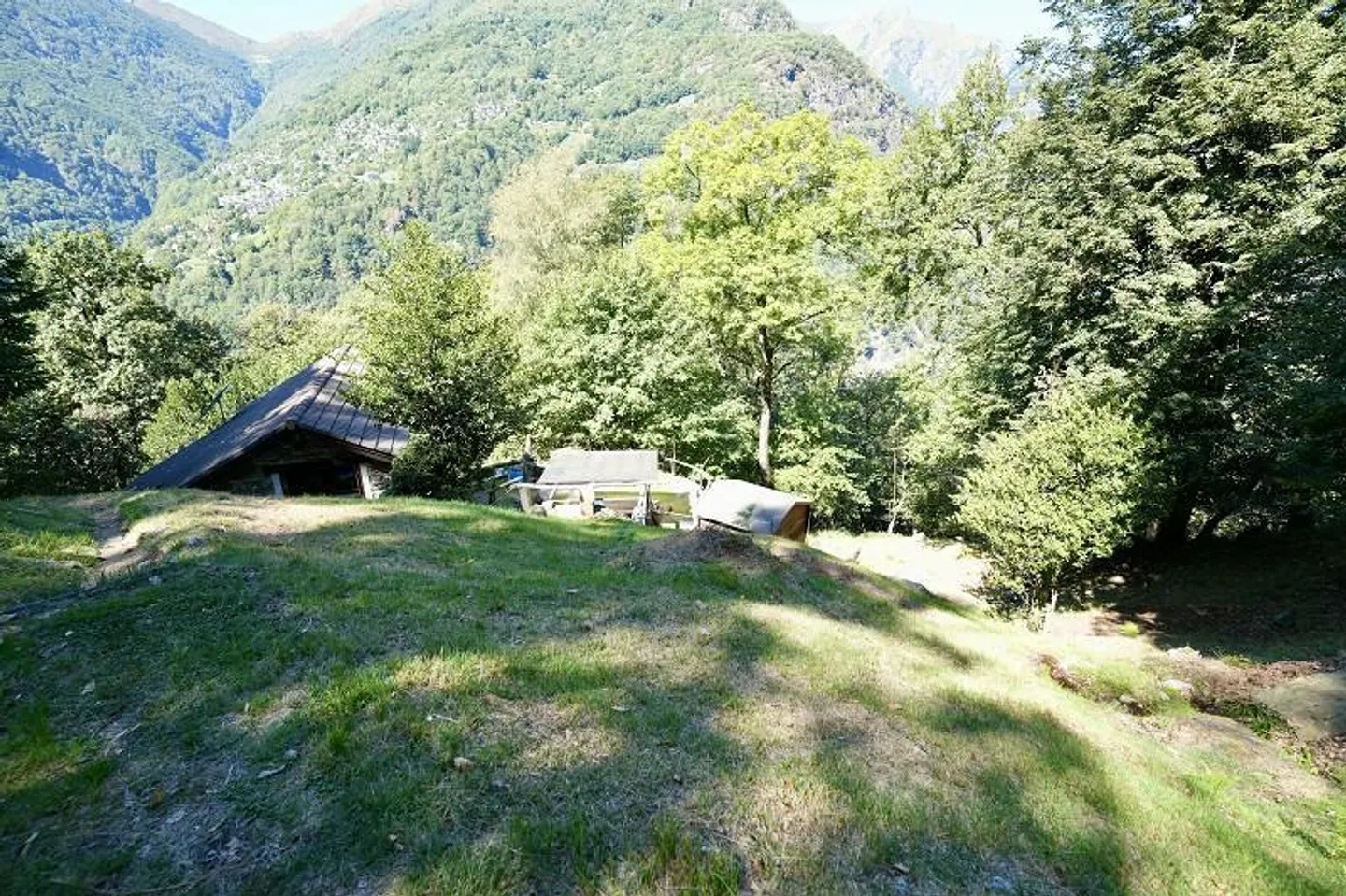 Rustique de 2 pièces avec patio et belle vue sur le lac - Photo 11 sur 17