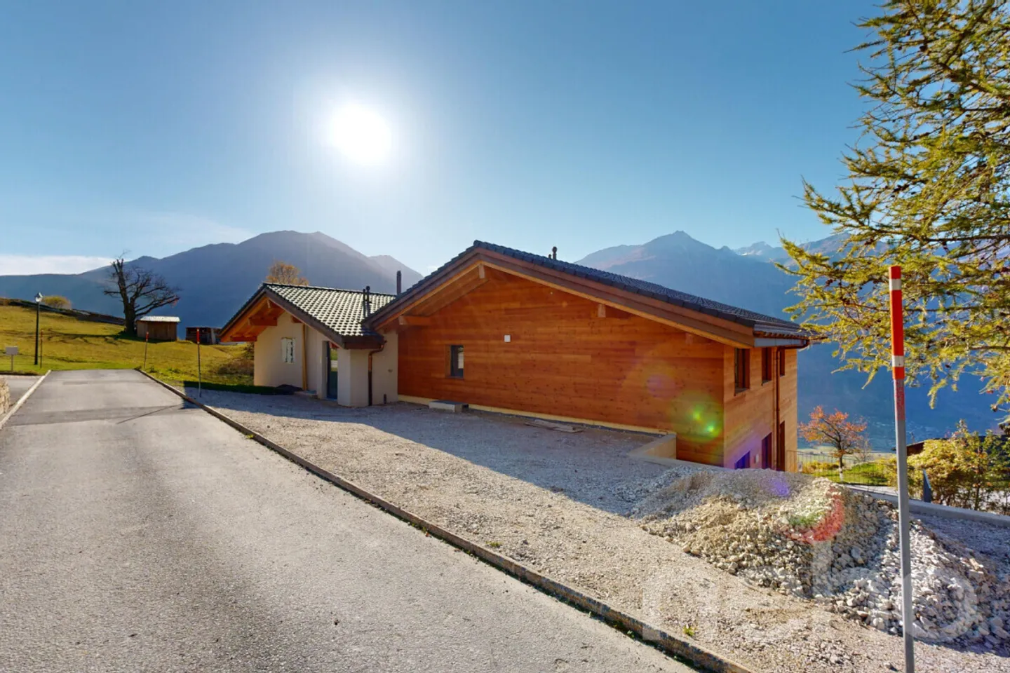 New Apartment with Panoramic View, 5 Minutes from Leuk - Photo 2 of 13
