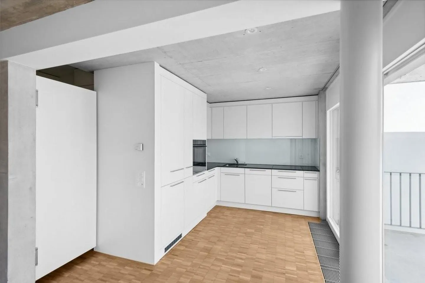Appartement rénové au cœur de Zurich - Photo 2 sur 7