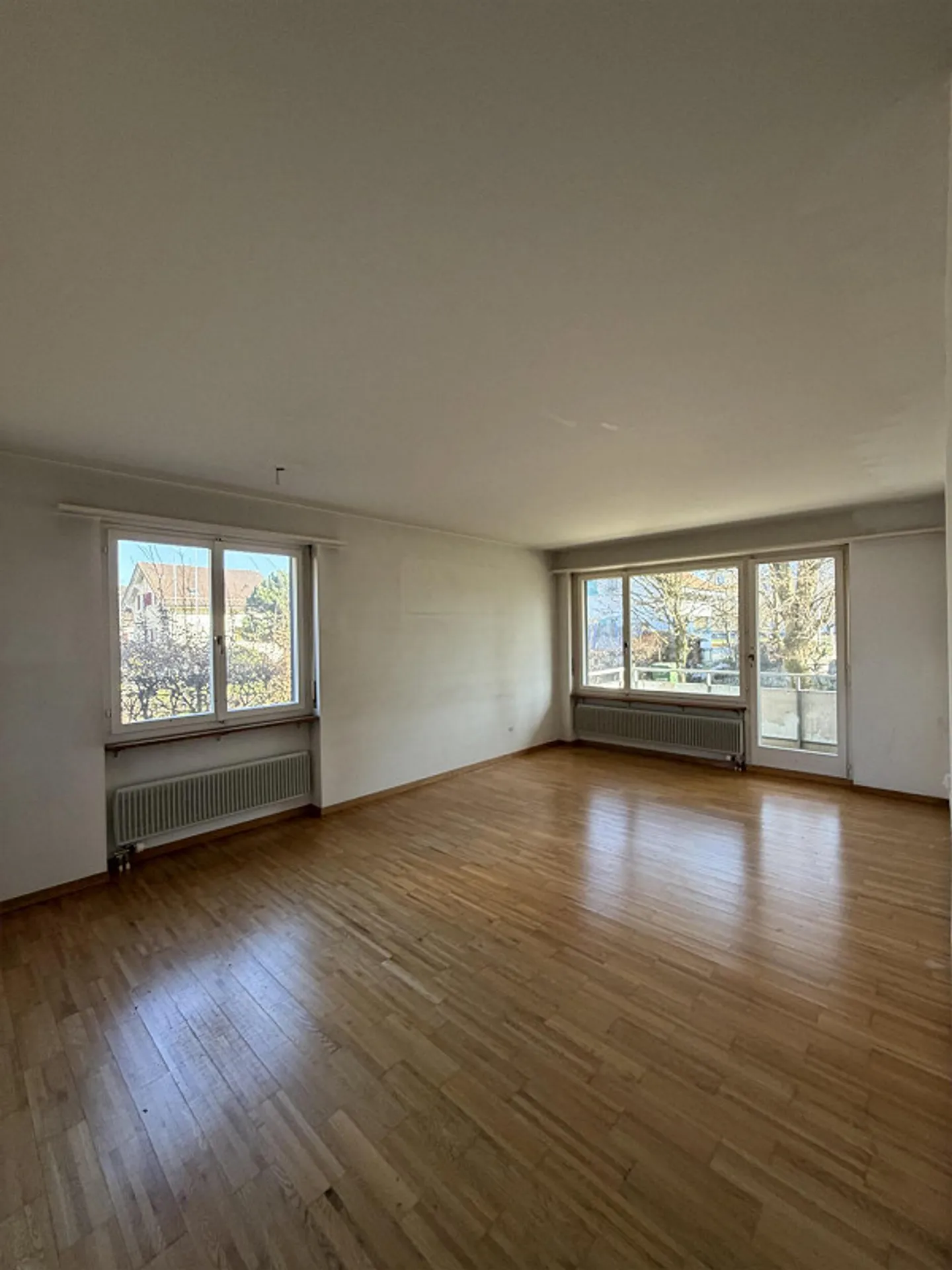 3 Room Apartment - Photo 1 of 5