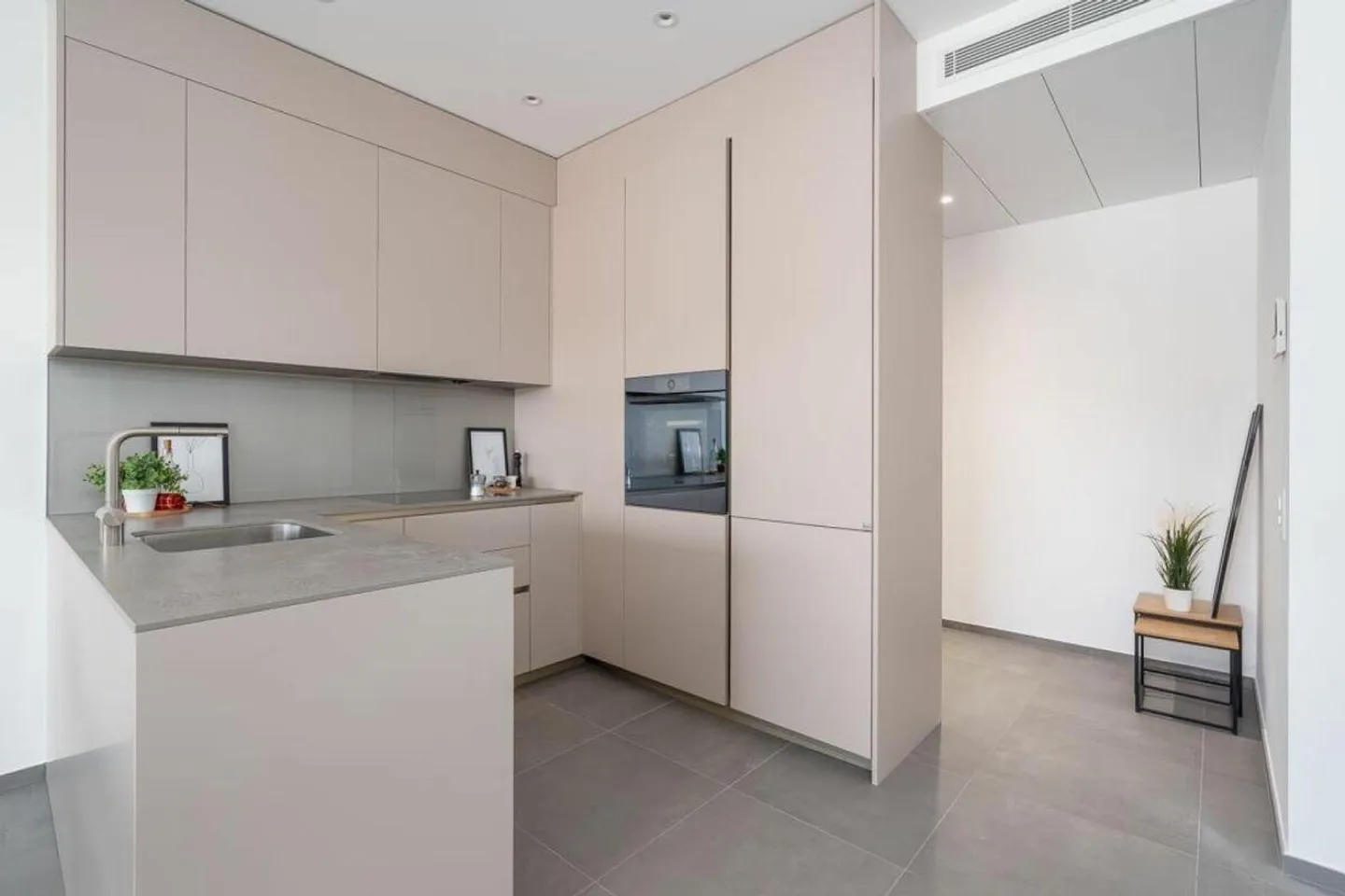 PREGASSONA · MODERN ATTIC OF 3½ ROOMS WITH TERRACE · POSSIBILITY... - Photo 3 of 10