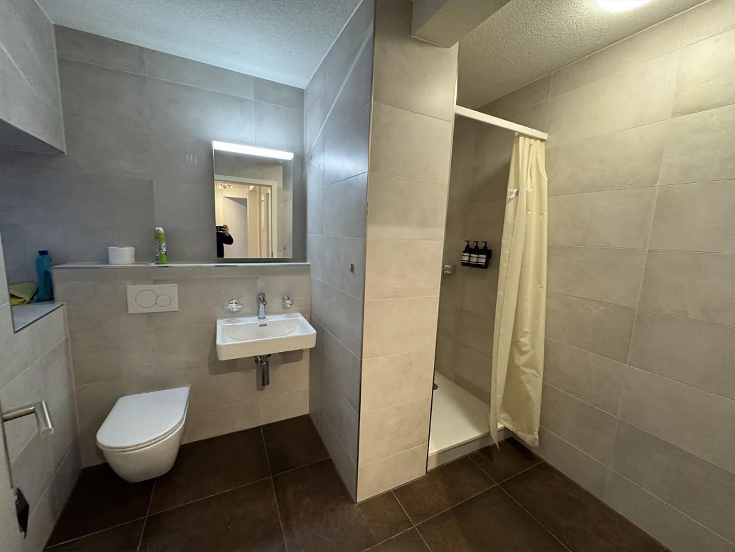 Completely renovated property with 10 modern apartments in a central location - Photo 4 of 21