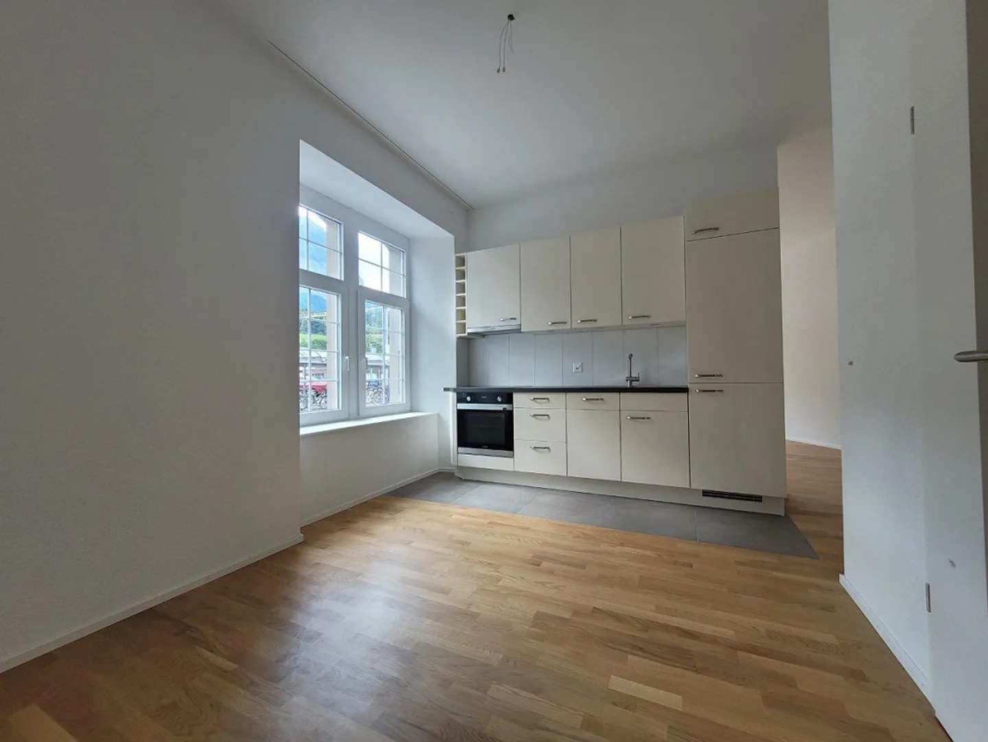 Completely renovated property with 10 modern apartments in a central location - Photo 14 of 21