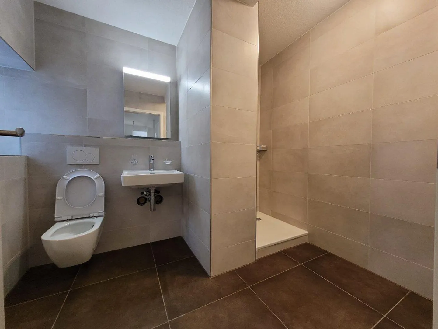 Completely renovated property with 10 modern apartments in a central location - Photo 18 of 21