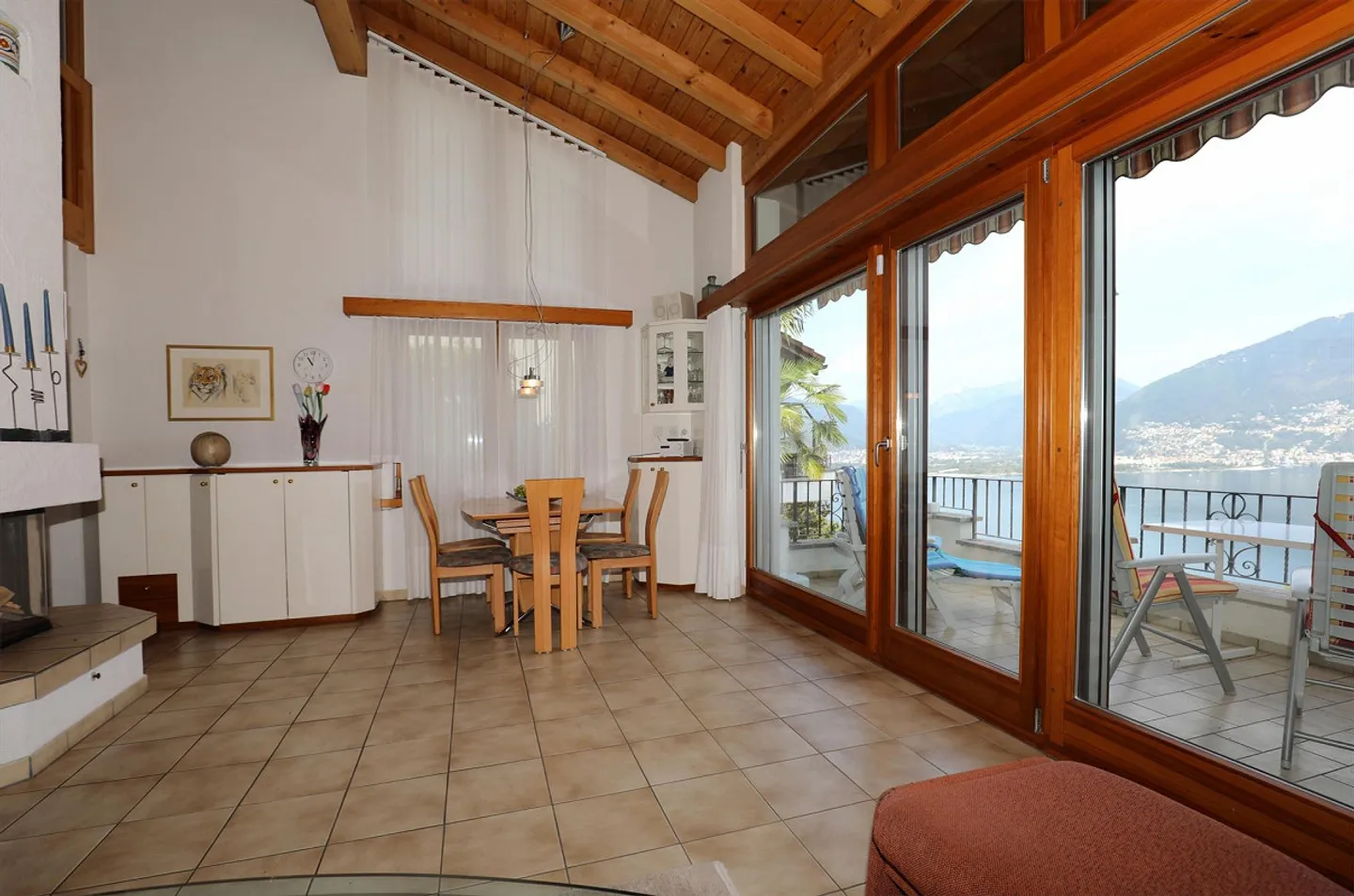 Maison jumelée avec vue magnifique sur le lac Majeur - Photo 5 sur 17