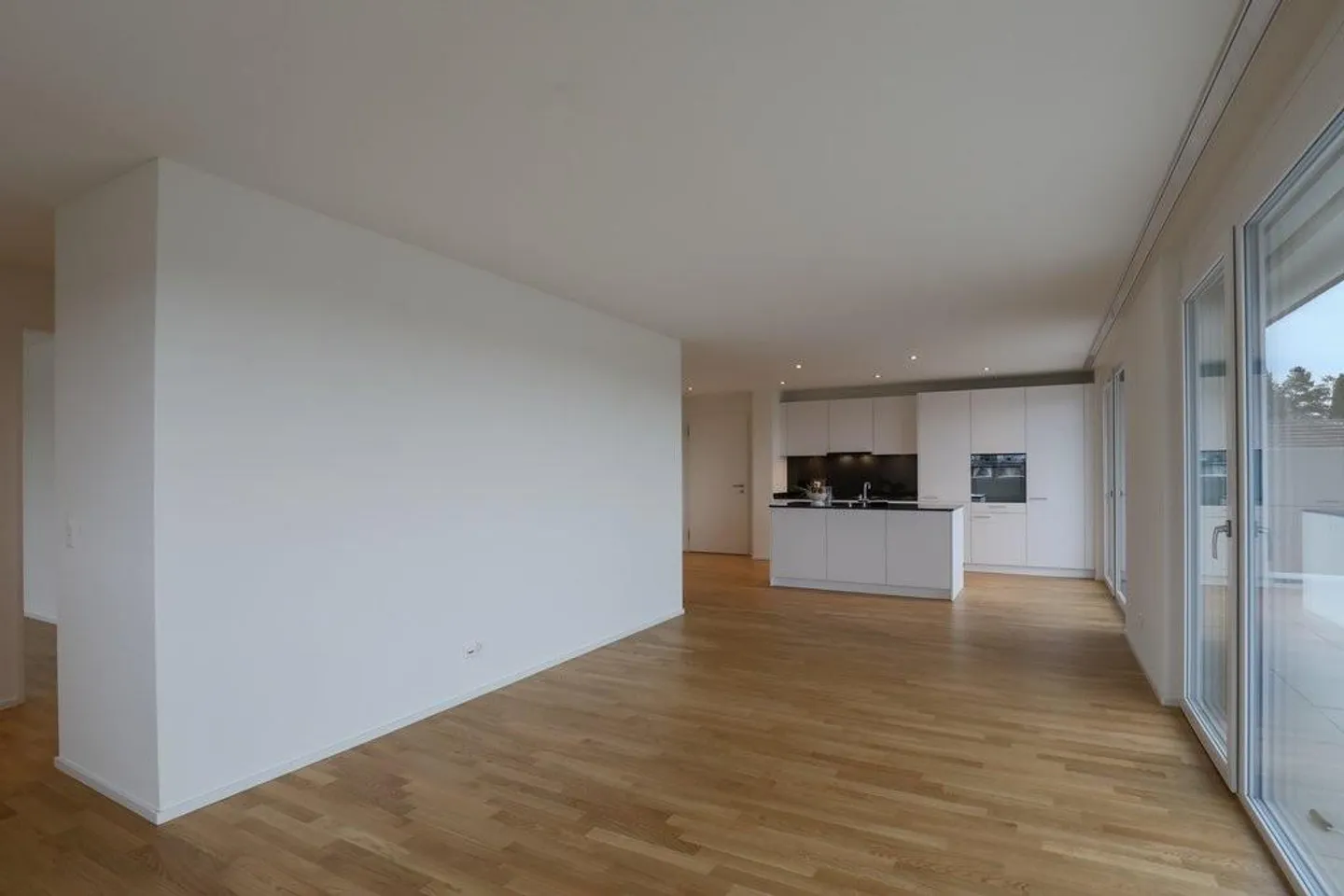 Modernes Apartment mit grosser Terrasse - Foto 3 von 12