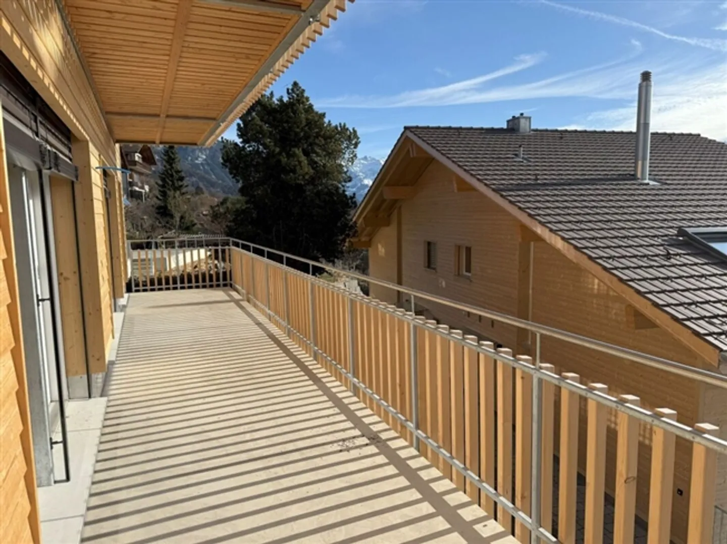 Cozy, modern, in a very sunny location with a view - Photo 12 of 20