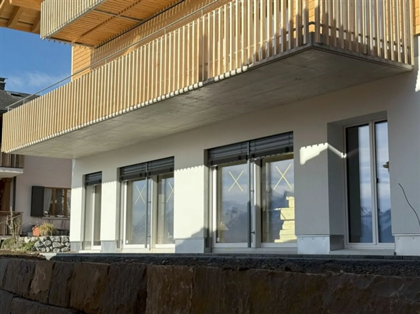 Cozy, modern, in a very sunny location with a view - Photo 2 of 20