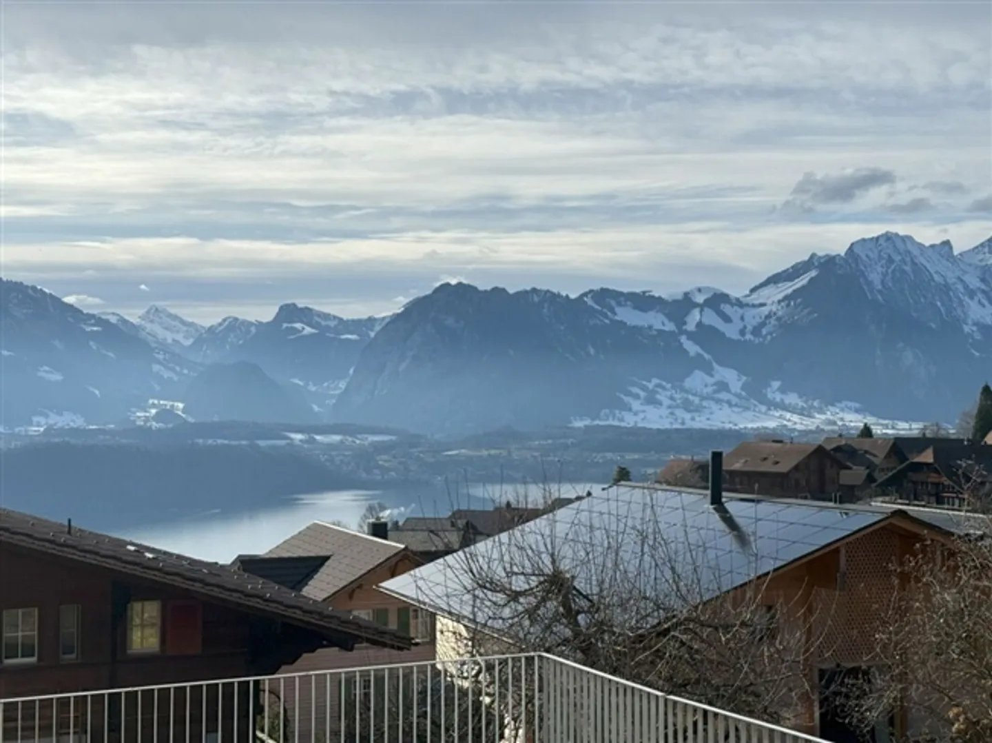 Cozy, modern, in a very sunny location with a view - Photo 16 of 20