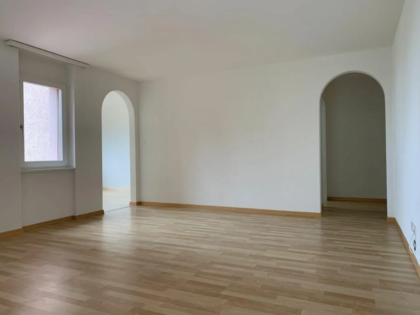 Appartement lumineux et spacieux de 4 1/2 pièces avec vue sur le lac - Photo 7 sur 12