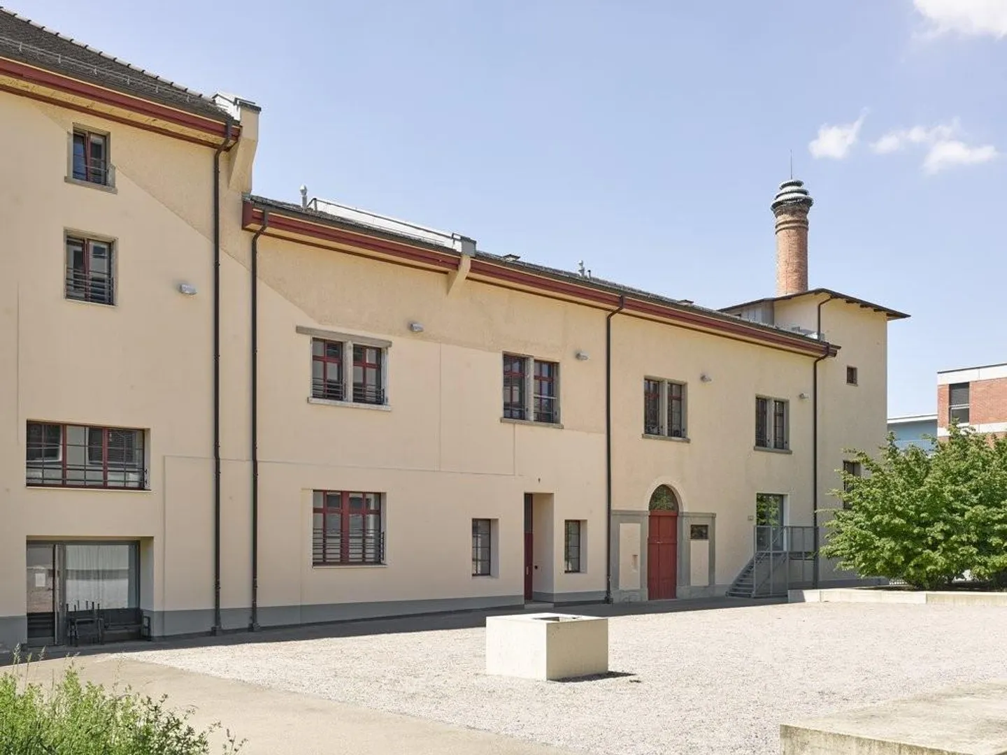 LOUER SANS CAUTION - Appartement Loft Spacieux dans la Zone Haldengut - Photo 2 sur 7