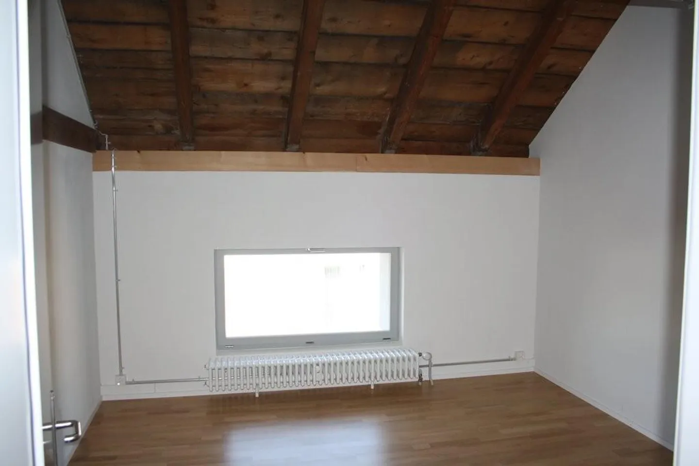 LOUER SANS CAUTION - Appartement Loft Spacieux dans la Zone Haldengut - Photo 6 sur 7