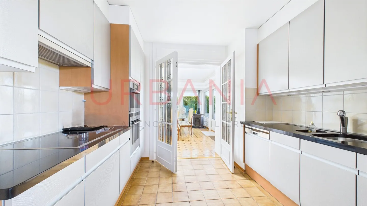 Exceptional penthouse exclusivity in Florissant - Photo 5 of 12