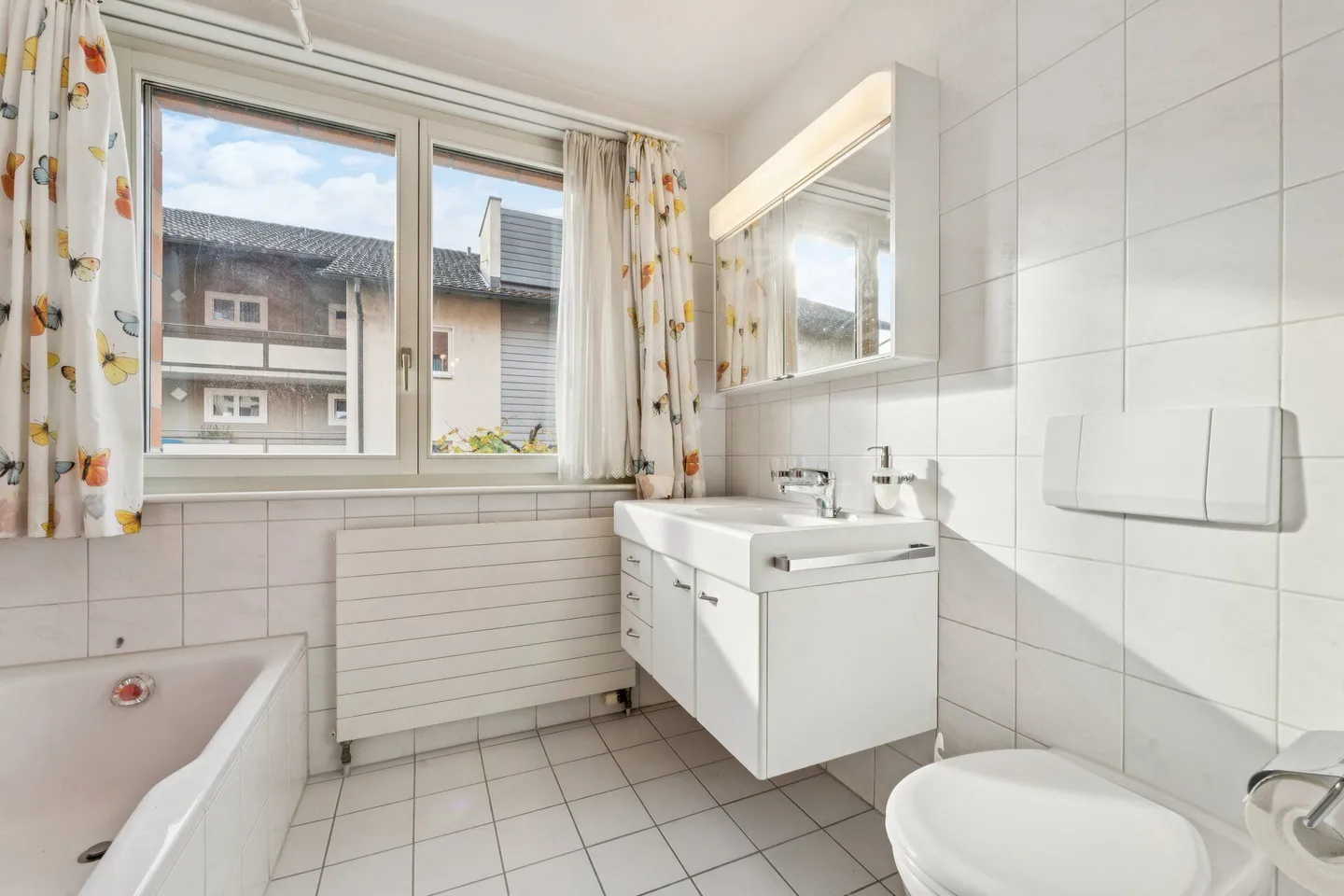 Made to be Happy! - Photo 5 of 7