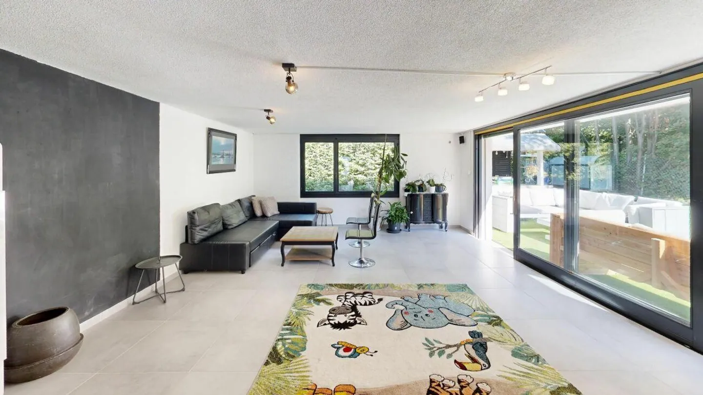 WOW-EFFECT: Beautiful villa in Silenen with stunning living room - Photo 3 of 18