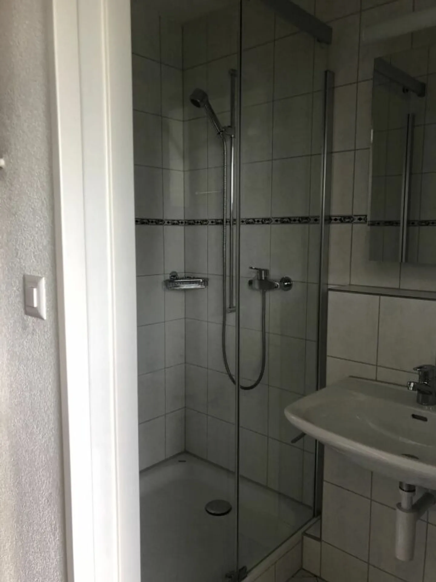 Apartment for rent - Photo 4 of 5