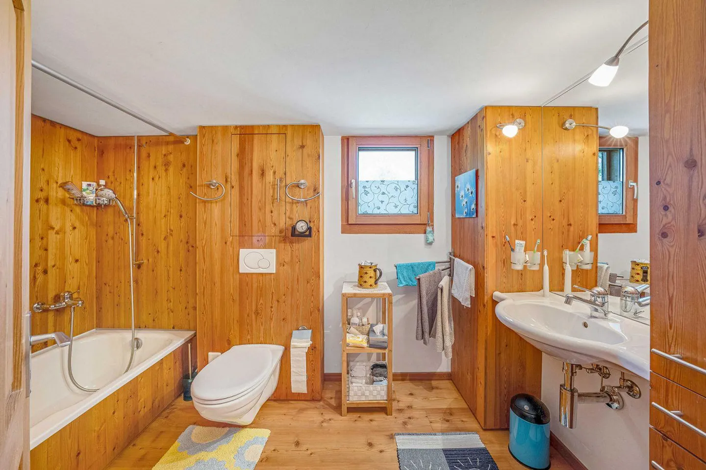 Two-family house - Photo 7 of 13