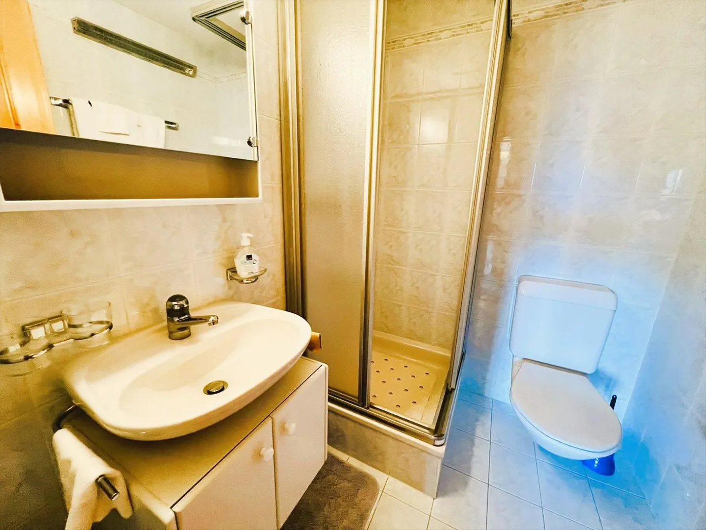 Beautiful 2.5-room apartment - Spacious & bright - Ideally located - Magnificent view - Very quiet - Photo 15 of 19